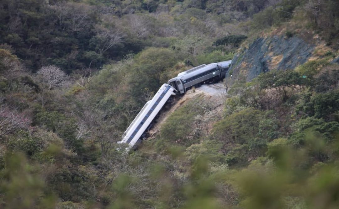 El domingo 28 de diciembre de 2025 se descarriló un tren en el Corredor Interoceánico que dejó, hasta el jueves 1 de enero de 2026, un saldo de 14 fallecidos. Foto: Edwin Hernández/ EL UNIVERSAL