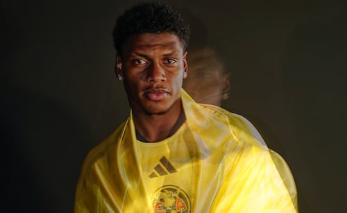 América refuerza su ataque con la llegada de Óscar Perea