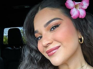 Galilea López Morillo, única nieta del Puma Rodríguez, tiene el traje de baño perfecto para mujeres +25