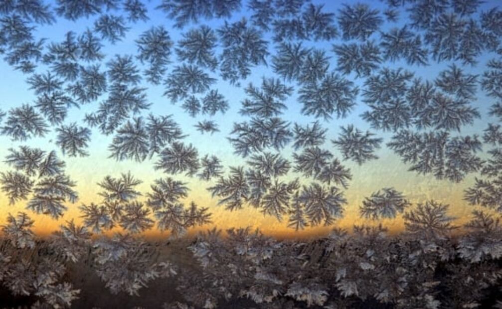 ¿Por qué los copos de nieve son hexagonales?