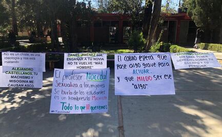 Alumnas retienen a profesor señalado de acoso en Oaxaca