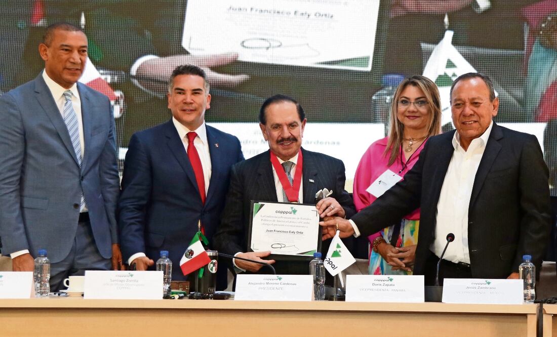 El Club de Banqueros fue el escenario del homenaje al Licenciado Juan Francisco Ealy Ortiz, Foto: Carlos Mejía / EL UNIVERSAL