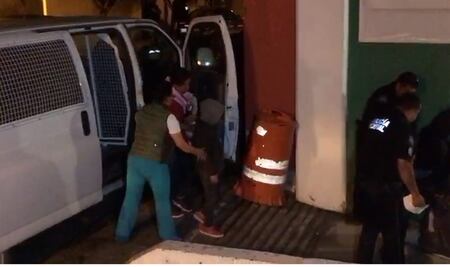 Encuentran y presentan al INM a 145 migrantes encontrados en Querérato