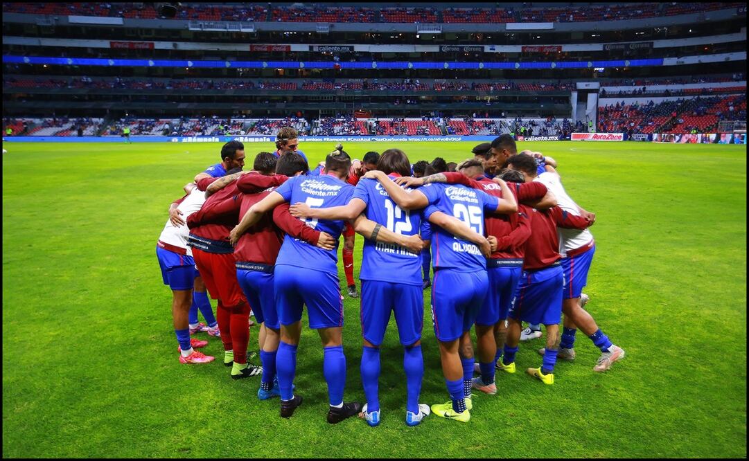 Ni son fantasmas, ni cruzazuleadas, solamente la obligación del título 