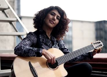 Rosalía León pide de una forma amorosa quedarse en casa