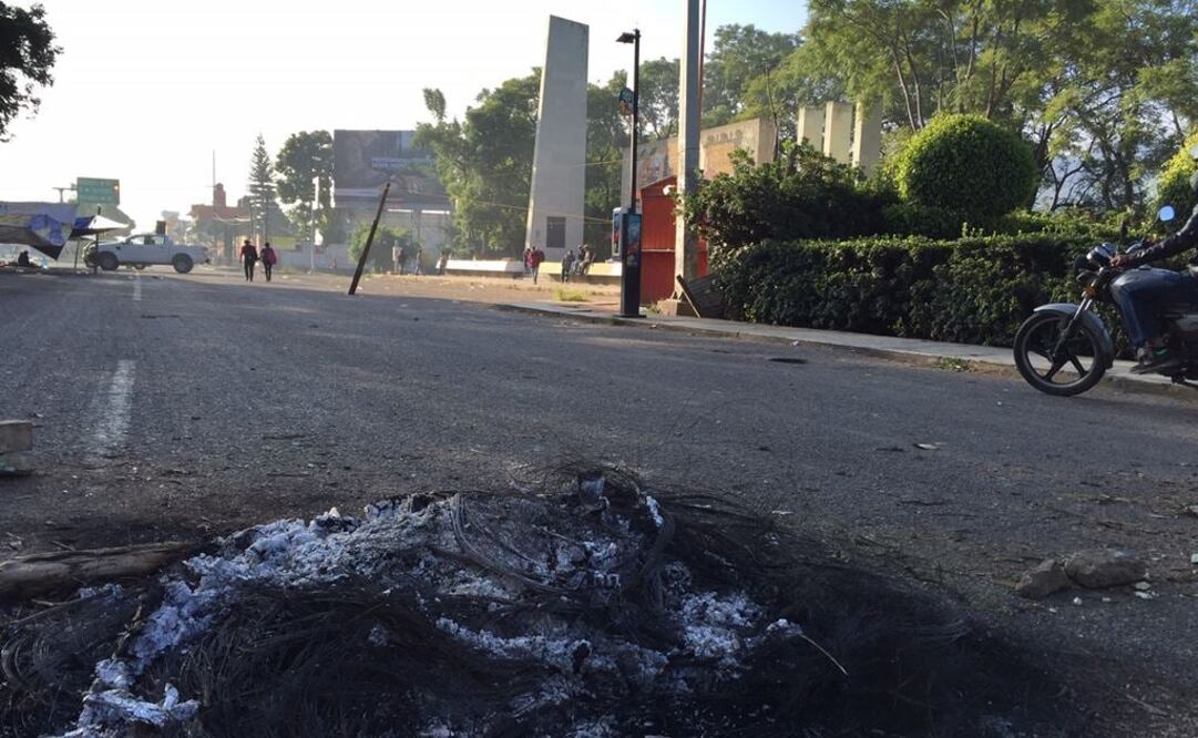 Reduce CNTE bloqueos carreteros en Oaxaca