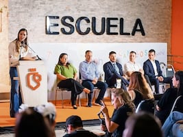 Inauguran nueva escuela en Capullos