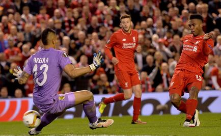 Liverpool golea y elimina al Villarreal