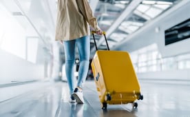 ¡No pagues de más! Equipaje de avión 2026: Qué maletas pasan gratis y cuáles no