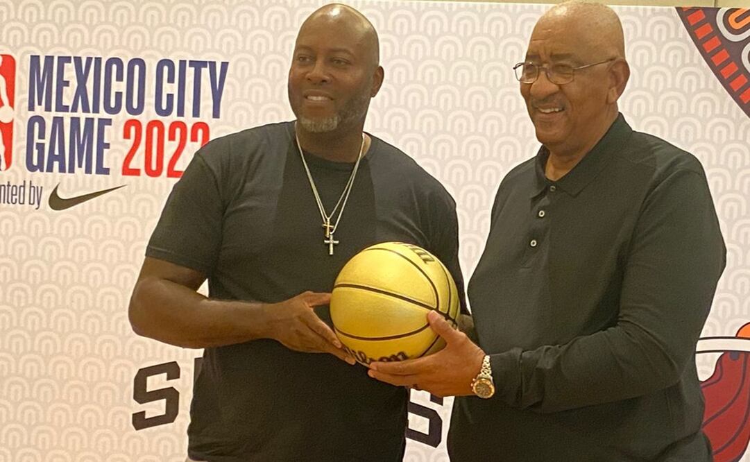 Glen Rice y George Gervin en conferencia de prensa / Foto: Nicolás Schiller Solti - EL UNIVERSAL