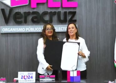 Rocío Nahle recibe la Constancia de Mayoría como gobernadora electa de Veracruz