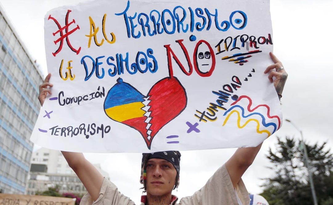 Actos similares se repitieron en las ciudades de Medellín, Cali y Barranquilla, entre otras (Foto: Reuters)