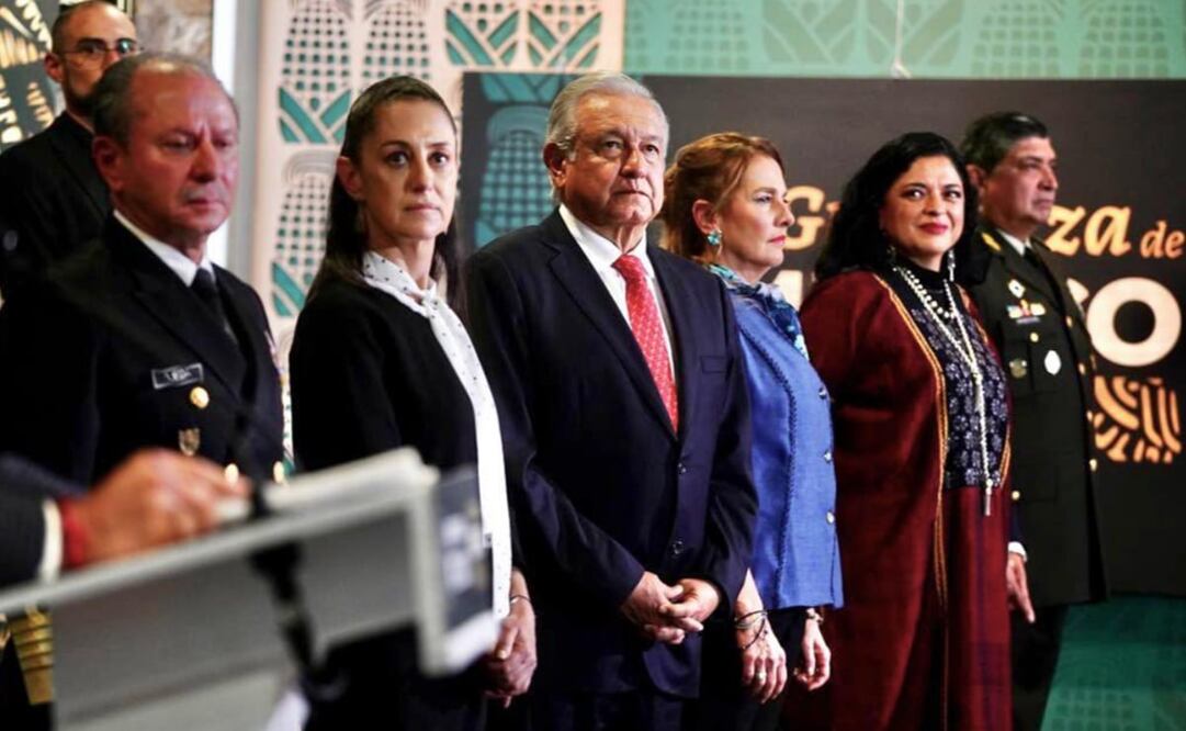 López Obrador inauguró la exposición dual “La Grandeza de México”, en el Museo Nacional de Antropología. Foto: Twitter @INAHmx