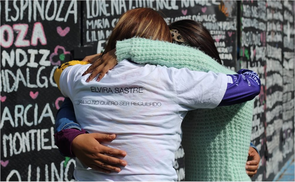 Yara Vargas, Yadira Barrios y Yeritza Bautista, sobrevivientes de intento de feminicidio en México. Foto: Brenda Martínez/EL UNIVERSAL