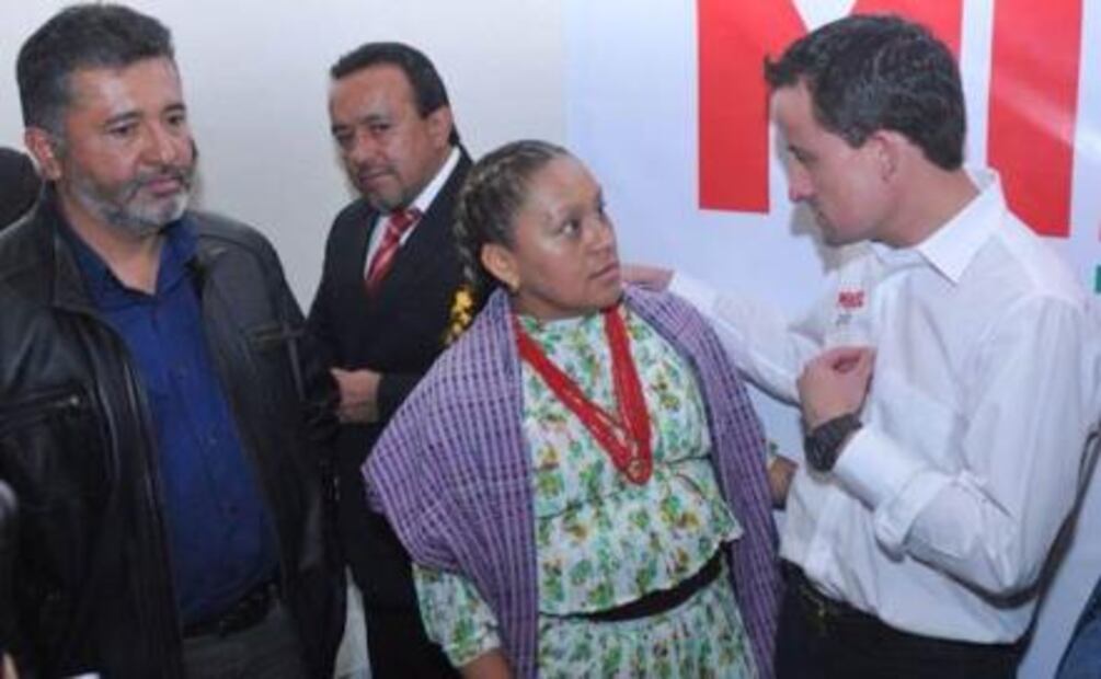 Unos 50 ex militantes del PRD, Morena y PAN se suman a campaña de Mikel Arriola