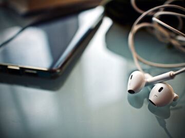 Así puedes escuchar la radio en tu celular sin gastar datos