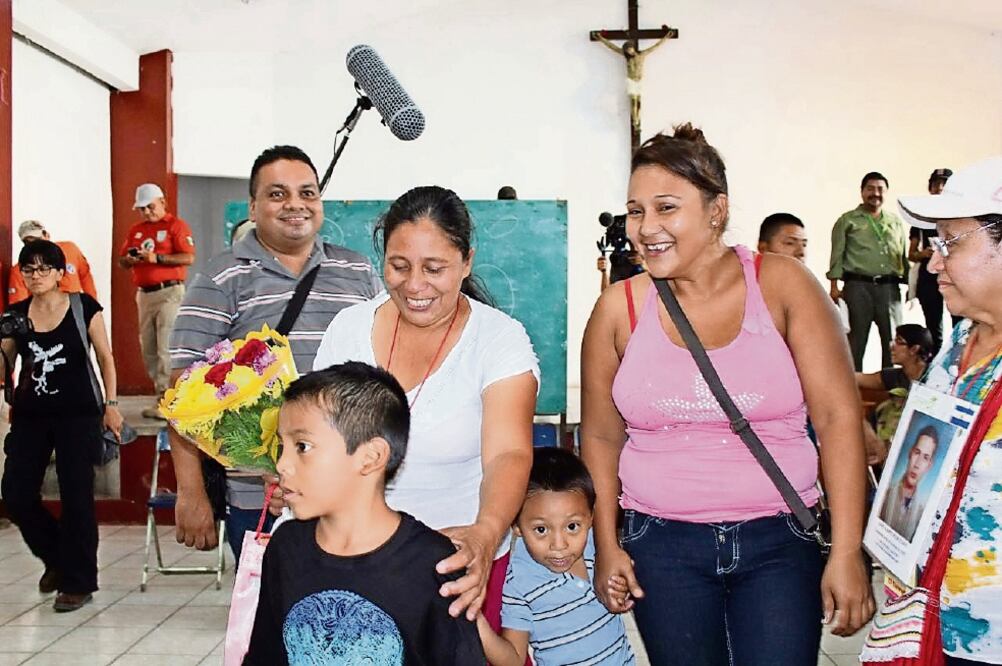 La salvadoreña Amaya relató que al llegar a Tijuana fue secuestrada por nueve meses, la obligaron a vender droga y a trabajar en prostíbulos. Logró escapar y después conoció a su actual pareja. (FOTO: ÓSCAR GUTIÉRREZ. EL UNIVERSAL)