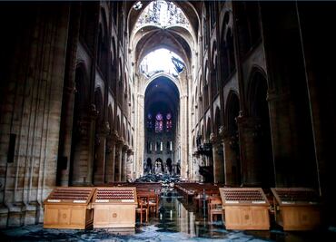 Macron invitará al papa Francisco a reapertura al público de Notre Dame