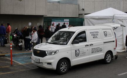 Camioneta del MP llega al hospital Magdalena de las Salinas para atender a familiares de víctimas de explosión en Iztapalapa