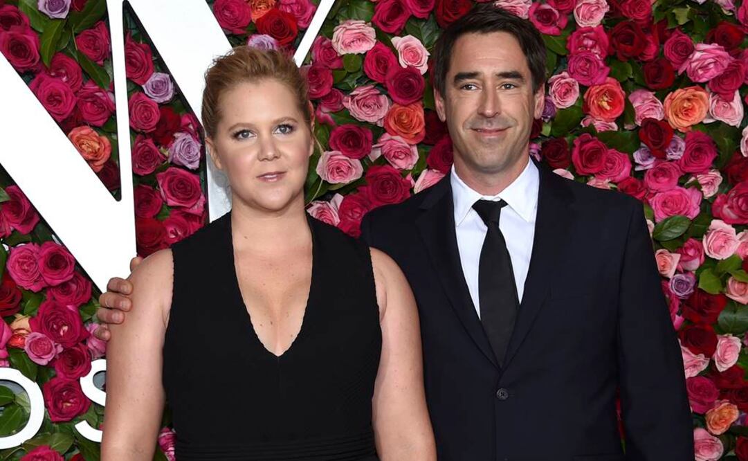 Amy Schumer y su esposo Chris Fischer. Foto: Archivo AP