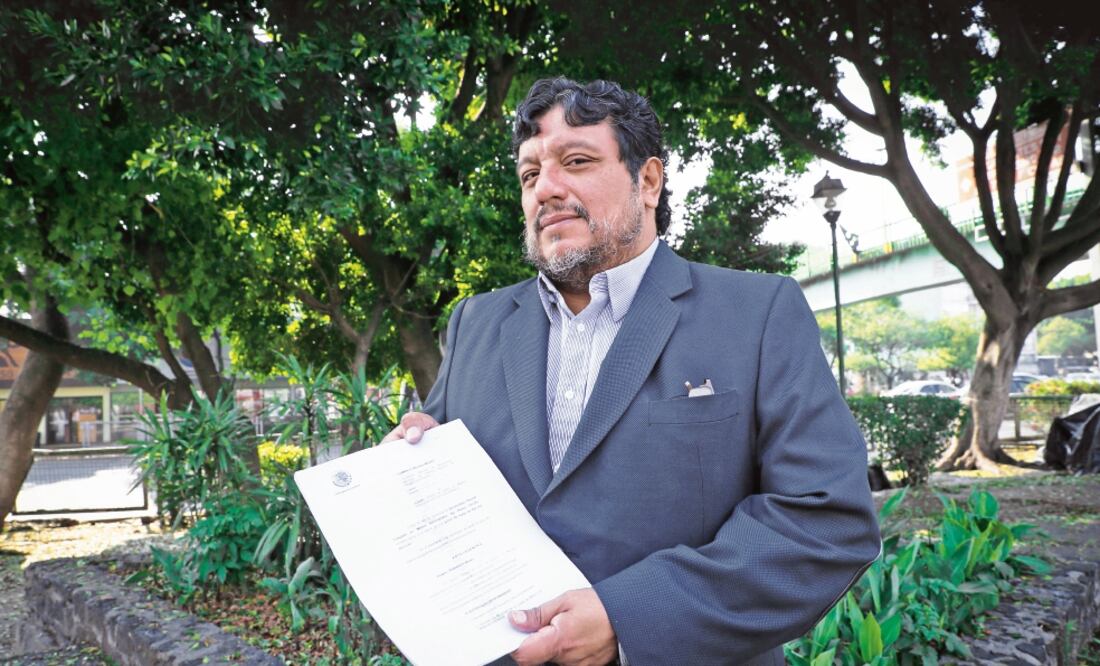 Rolando Cañas, presidente de la AMDA, explica que INAH de que no tiene facultades para supervisar obras en áreas verdes. Foto: JUAN CARLOS REYES. EL UNIVERSAL