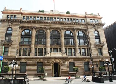 Banxico llama a no espantar a inversionistas
