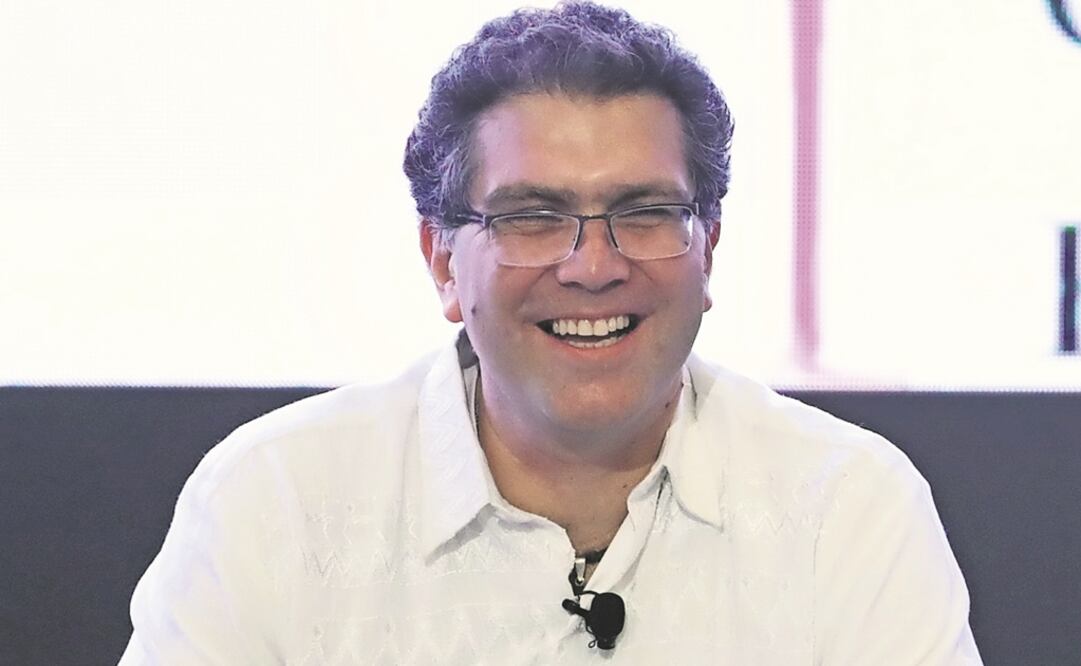 Obstáculo. Armando Ríos Piter afirma que el problema de la inseguridad se ha convertido en un gran reto para el sistema financiero. Foto: IVÁN STEPHENS. EL UNIVERSAL