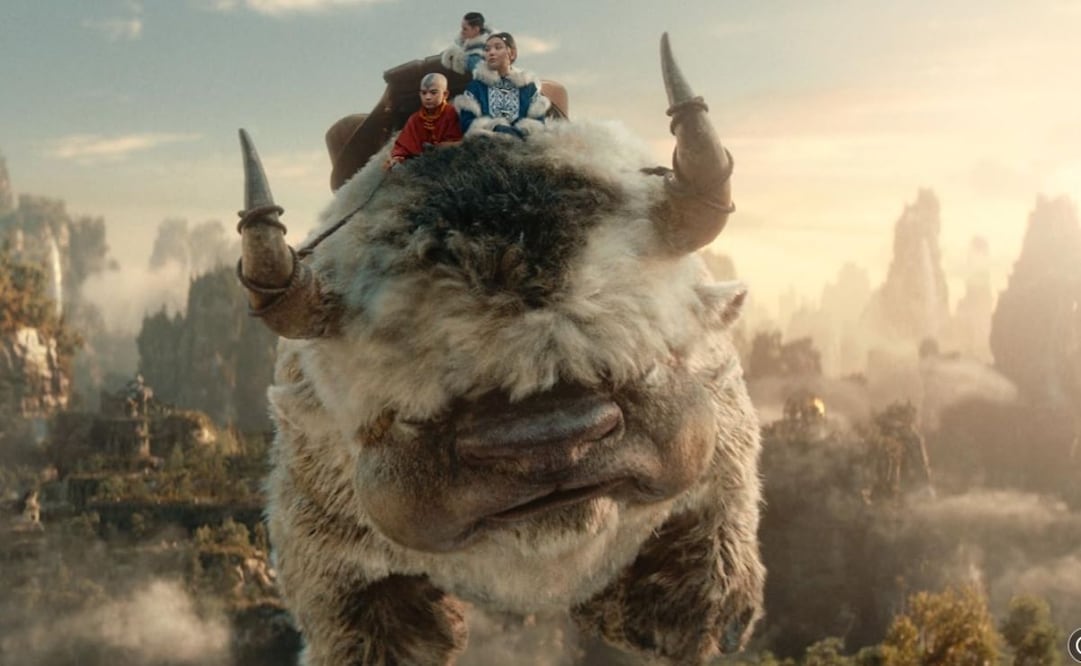 Matthew Yang King, Kiawentiio, Gordon Cormier, y Ian Ousley en "Avatar: la leyenda de Aang". Foto: IMDB.