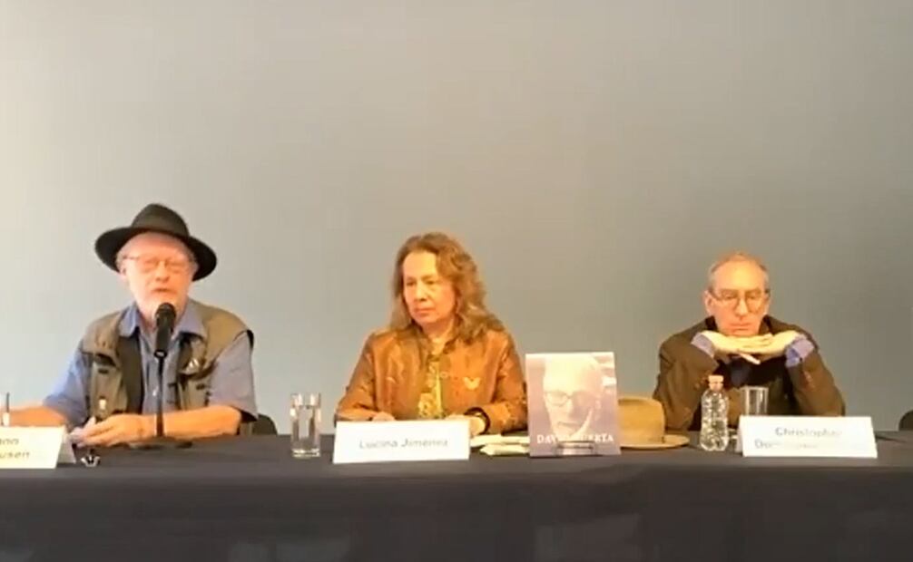 "Lápices para David Huerta" es un homenaje en torno al poeta que se lleva a cabo en el Antiguo Colegio San Ildefonso. Captura.