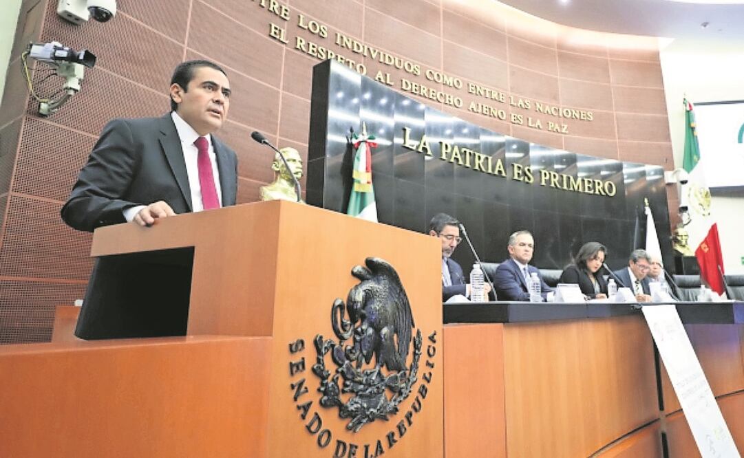 Javier Juárez Mojica, presidente interino del Instituto Federal de Telecomunicaciones, destacó la relevancia de cumplir con la Constitución y con las leyes.