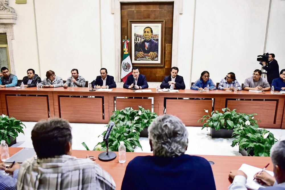 Ayer se llevó a cabo la cuarta mesa de diálogo entre la Secretaría de Gobernación y la Comisión Nacional Única de Negociación de la CNTE (ESPECIAL)