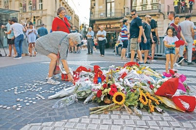 Política ensombrece homenaje en Cataluña