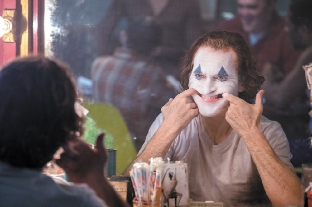 La película retrata los orígenes del antagonista de Batman. WARNER BROS.