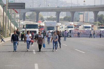 Continúan bloqueos en protesta por gasolinazo