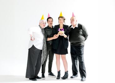 "Los perros": un salto al vacío en medio de la rutina