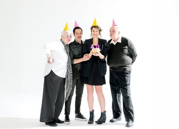 "Los perros": un salto al vacío en medio de la rutina