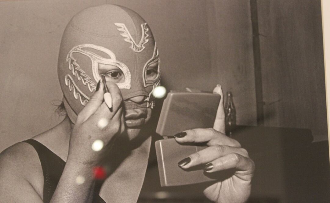 La exhibición reúne 120 piezas de mujeres de 15 países, incluyendo artistas hispanas de Estados Unidos. Foto: Notimex