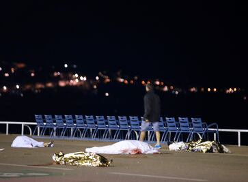 Embestida de camión "fue un ataque": funcionario francés