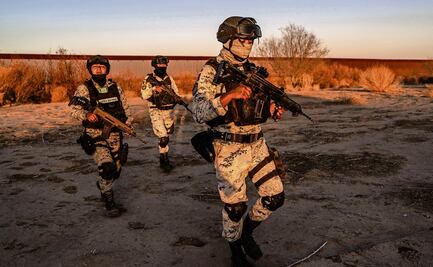 EU refuerza seguridad en la frontera de Nuevo México y Texas; señales anaranjadas delimitan zonas militares 