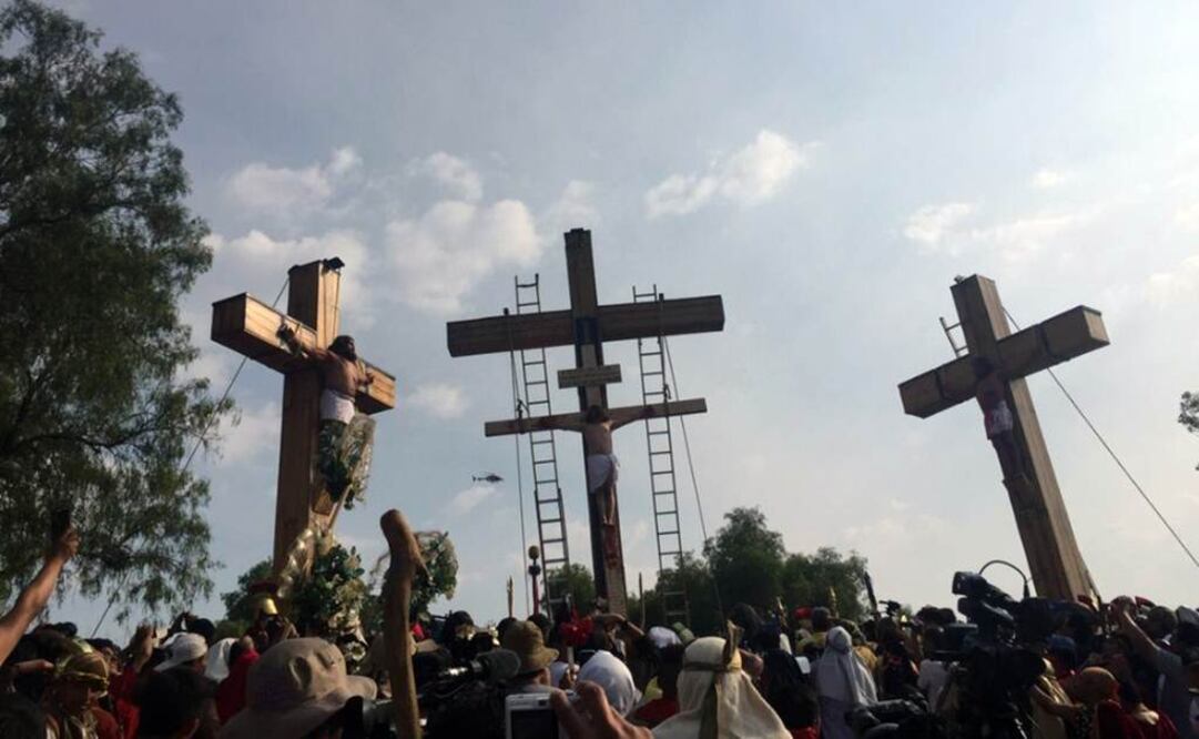 Crucifican a Jesús en Iztapalapa