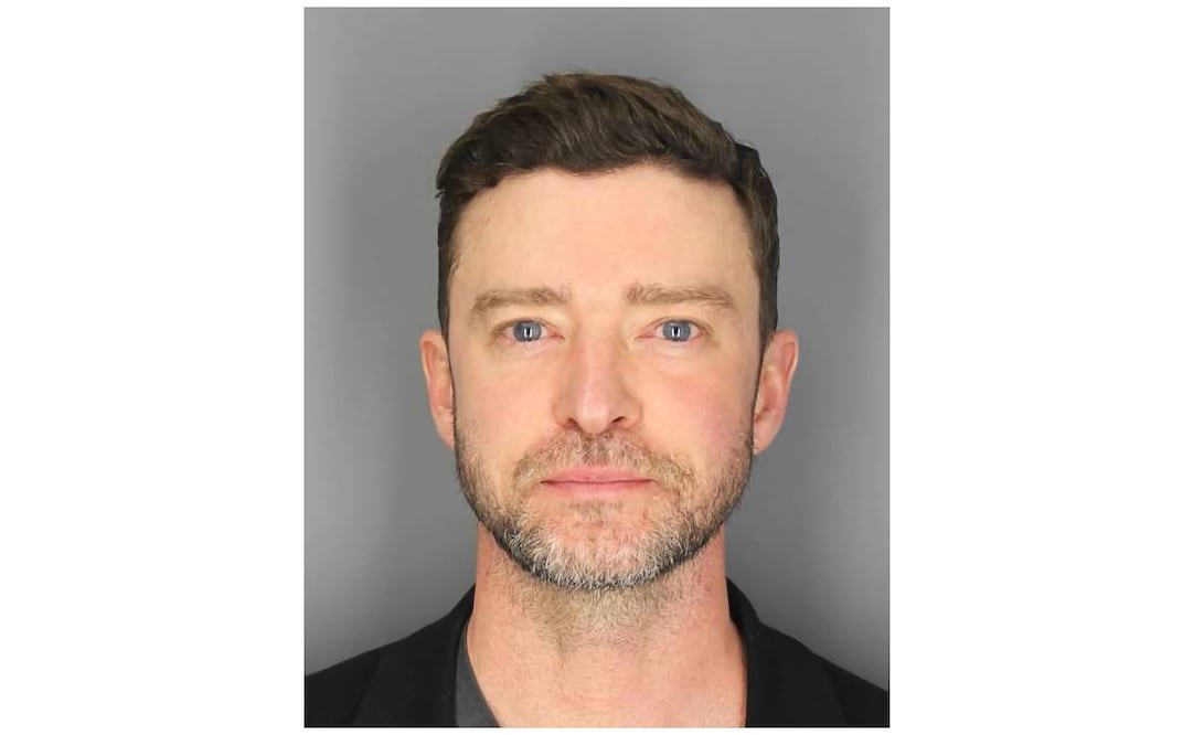 Fotografía de expediente policial divulgada por el Departamento de Policía de Sag Harbour donde aparece el cantante Justin Timberlake.