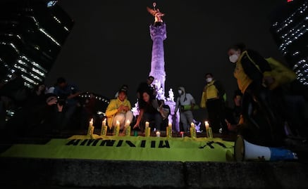Realizan velada por la paz en el Ángel de la Independencia; marchan al Senado contra reforma a Guardia Nacional