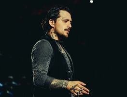 Christian Nodal y su conflicto con Universal Music: el cantante no es vinculado a proceso por la presunta falsificación de documentos