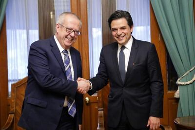 Recibe Urzúa a Zoé Robledo como nuevo director del IMSS