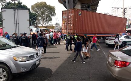 Muere hombre arrollado por un tráiler en Iztapalapa; el conductor ya fue detenido