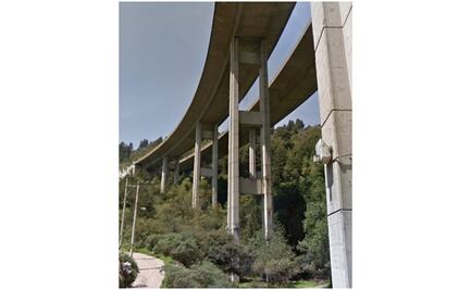 Sujeto muere tras lanzarse a barranco de 40 metros en Cuajimalpa