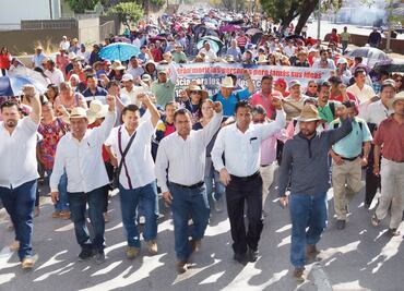 Eloy López, al frente de la CNTE; lo ganó en Nochixtlán