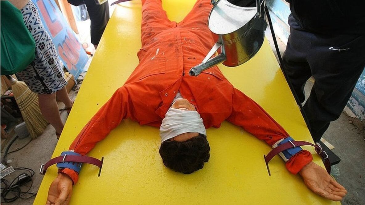 Una de las técnicas fomentadas por los psicólogos era el "waterboarding". Foto: Getty Images