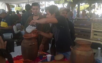 Jóvenes crean pulquería con actividades culturales en Edomex