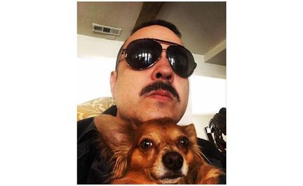 Pepe Aguilar culpa a empleado de aerolínea por la muerte de su perro